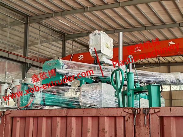 Отгрузка оборудования для металлических гофрированных труб